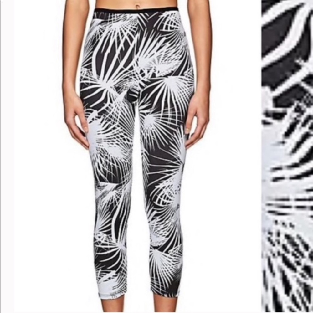 Live The Process Capri Workout pants NWOT